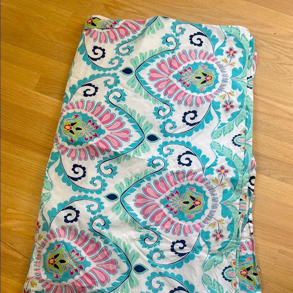 Pottery Barn Teen Turquoise and White twin duvet cover